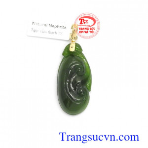 Mặt dây Nephrite tài lộc trong phong thủy Nephrite là biểu tượng của sức khỏe, tình yêu và lòng bao dung