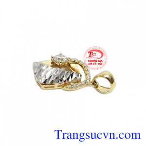 Thiết kế sản phẩm sang trọng, tinh tế cho phái nữ thêm tự tin và tỏa sáng. Mặt dây sang trọng Hàn Quốc