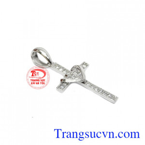 Mặt dây thập tự yêu thương vàng trắng được nhập khẩu từ Hàn Quốc. 