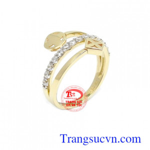 Nhẫn Hàn Quốc 10k thời thượng với thiết kế mới lạ, độc đáo tôn lên nét dịu dàng, nữ tính và sang trọng của phái đẹp