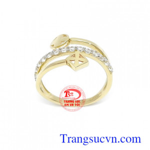 Nhẫn nữ phù hợp với nhiều phong cách thời trang khác nhau cho sự lựa chọn của phái đẹp