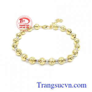 Lắc tay vàng 10k nhẹ nhàng chế tác tinh xảo, đường nét độc đáo, mới lạ