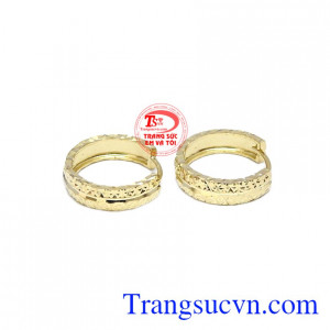 Sản phẩm mang phong cách trẻ trung, năng động, thích hợp với nhiều độ tuổi. 