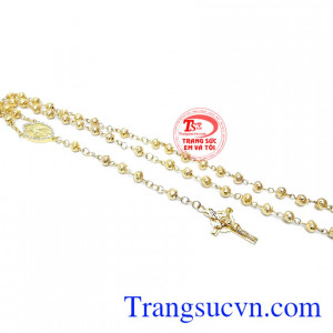 Chuỗi mân côi vàng 10k được chế tác từ vàng màu với kiểu dáng sang trọng, tinh tế.