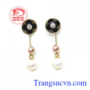 Sản phẩm ngọc trai nuôi được gắn cùng vàng tinh tế