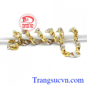 Dây chuyền nam vàng tây sang trọng Dây chuyên nam sáng bóng