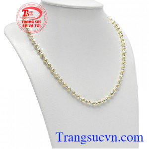 Sản phẩm được phái đẹp ưa thích, kiểu dáng thời trang, sang trọng