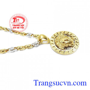 Bộ dây chuyền đẹp mạnh mẽ