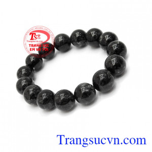 Thạch anh tóc đen mang nhiều năng lượng tốt giúp tinh thần minh mẫn, sảng khoái, tránh căng thẳng mệt mỏi