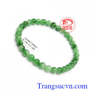 Chuỗi phỉ thúy tài lộc 5 ly bằng ngọc Phỉ Thúy mang nguồn năng lượng dồi dào, mang lại bình an, may mắn, tài lộc cho chủ nhân, vì thế được rất nhiều người ưa chuộng