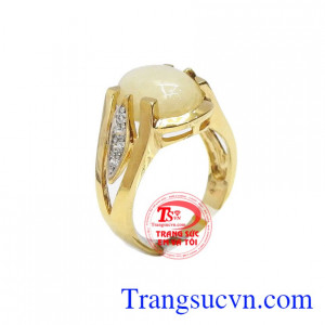 Nhẫn nữ saphia thanh lịch là sản phẩm nhẫn nữ đẹp sang trọng được phái đẹp ưa thích