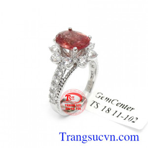 Nhẫn nữ vàng trắng Spinel may mắn 14k bền đẹp, chất lượng kiểu dáng hợp thời trang và phong cách phái đẹp