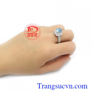 Nhẫn nữ vàng trắng đá quý thiên nhiên