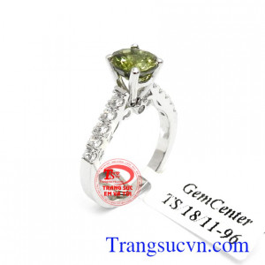 Nhẫn nữ Sapphire hạnh phúc 14k vàng trắng bền đẹp, chất lượng, mang lại nét dịu dàng, quý phái và sang trọng cho người đeo