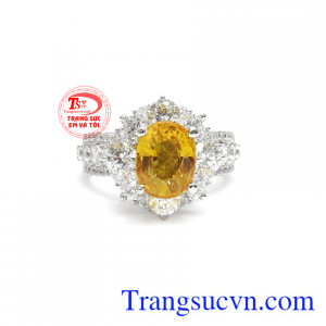 Sản phẩm thiết kế kiểu dáng sang trọng, quý phái, thích hợp làm quà tặng cho các chị em phụ nữ.