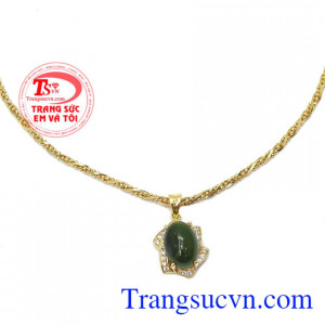 Mặt ngọc cẩm thạch bọc vàng