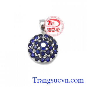 Mặt dây sapphire quý phái là sản phẩm đẹp, sang trọng dược phái đẹp ưa thích
