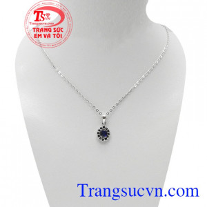 Bộ dây chuyền sapphire sang trọng