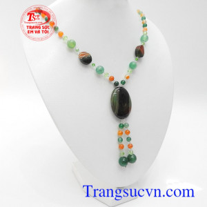 Chuỗi cổ mã não hưng thịnh kết hợp tinh tế, kiểu dáng thời trang, sang trọng và đẳng cấp