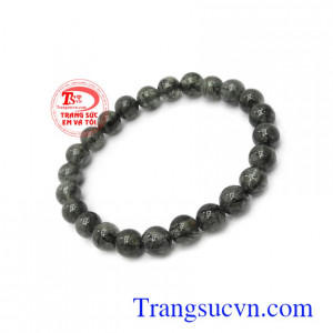 Người thường xuyên mang bên mình đá thạch anh tóc đen sẽ giúp mang đến cho người đeo vận may, tài lộc và sự bình an