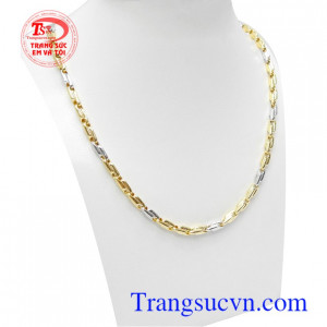 Dây chuyền vàng 10k sang trọng phù hợp nhiều phong cách thời trang và mặt dây chuyền khác nhau, mang lại phong cách thời trang độc đáo, cá tính và riêng biệt