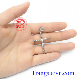 Mặt dây chuyền nam hàng hiệu chất lượng đảm bảo uy tín