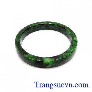 Vòng ngọc đại lộc mang lại nhiều may mắn, sức khỏe cho người đeo