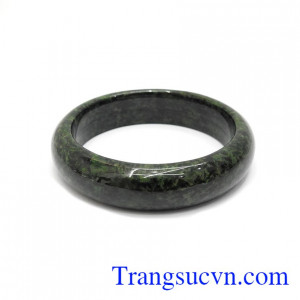 Vòng ngọc cẩm thạch phúc lộc là sản phẩm ngọc cẩm thạch thiên nhiên, vòng ngọc đẹp được các bà, các mẹ ưa thích