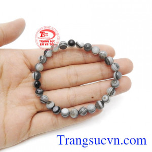 Sản phẩm nhỏ gọn, thích hợp với nhiều độ tuổi.