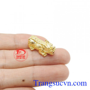 Tỳ hưu được biết đến là linh vật mang đến tài lộc nên rất nhiều khách hàng yêu thích và lựa chọn. 