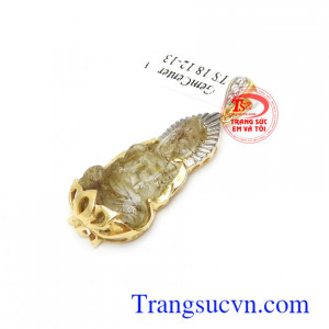 Mặt dây Phật Bà phù hợp nhiều loại dây chuyền khác nhau mang lại nét thời trang và sang trọng