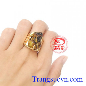 Nhẫn nam tỳ hưu vàng màu tinh tế gắn tỳ hưu đá thiên nhiên, mang lại may mắn, chiêu tài lộc, phú quý