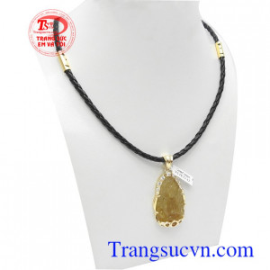 Bộ dây Phật Bà an lành là biểu tượng của sự bình an, lòng thánh thiện, bác ái, hướng phật, đem tới sự may mắn, an lành cho người đeo