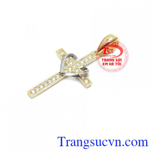 Mặt dây chuyền nữ vàng quý phái dễ kết hợp cùng nhiều kiểu dây chuyền vàng