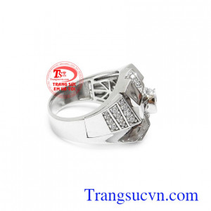 Sản phẩm dễ dàng kết hợp với nhiều trang phục và phụ kiện khác nhau, bảo hành uy tín, giao hàng trên toàn quốc