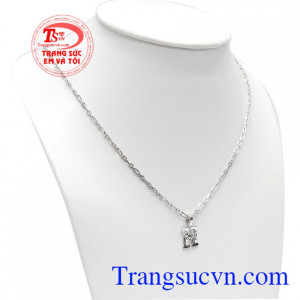 Sản phẩm bộ dây chuyền vàng trắng tôn lên vẻ đẹp xinh xắn, thanh lịch. Bộ dây chuyền vàng trắng đẹp