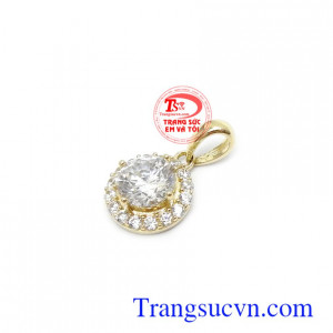 Mặt dây chuyền quý phái được đính đá đẹp, lấp lánh được các bạn gái ưa thích