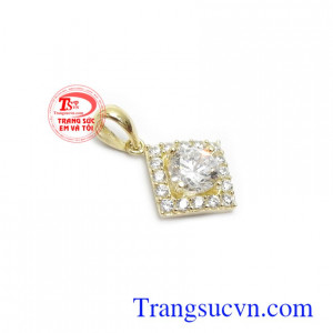 Mặt dây chuyền đính đá nhập khẩu tinh tế, thời trang và sang trọng