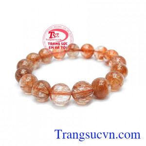 Chuỗi thạch anh tóc chiêu lộc là sản phẩm thạch anh tóc tự nhiên, màu sắc đẹp được nhiều người ưa thích