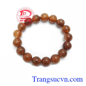 Thạch Anh Tóc phù hợp với mọi lứa tuổi, hợp thời trang và trang phục