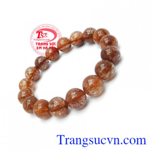 Chuỗi thạch anh tóc mang năng lượng tốt, là biểu tượng của sự thịnh vượng, thăng tiến trong cuộc sống