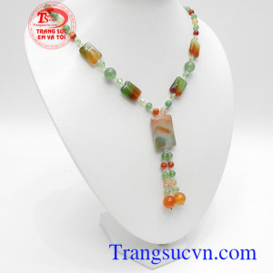 Mang mã não như mang một lá bùa may mắn và hạnh phúc, giải trừ tà khí cho con người vì vậy nó vừa là đồ trang sức vừa có ý nghĩa phong thủy