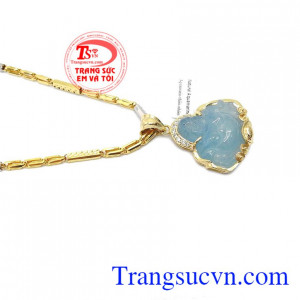 Mặt dây chuyền aquamarin thiên nhiên mang lại nhiều may mắn cho người đeo