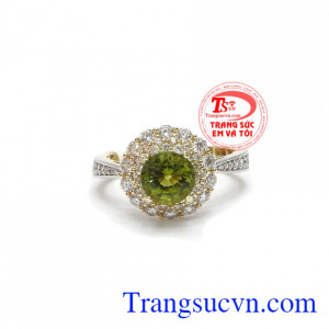 Sản phẩm Nhẫn Peridot được khách hàng bình chọn nhiều năm uy tín trên thị trường trong và ngoài nước