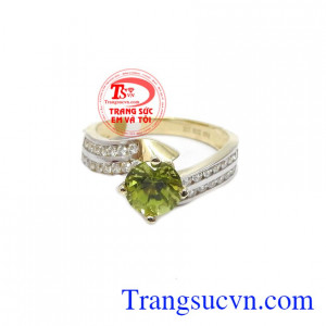 Sản phẩm Nhẫn Peridot được khách hàng bình chọn nhiều năm uy tín trên thị trường trong và ngoài nước