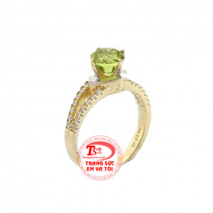 Nhẫn peridot hạnh phúc là sản phẩm nhẫn nữ đẹp được thiết kế sang trọng, kiểu dáng thời trang