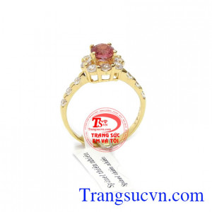Đá spinel là loại đá quý mang lại nguồn năng lượng tốt, mang lại may mắn, sức khỏe, hạnh phúc cho người đeo