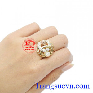 Trang sức nữ sang trọng