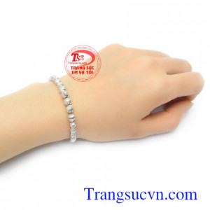 Lắc tay bi trắng nhập khẩu bền đẹp, tinh tế