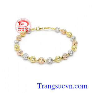 Vòng tay Italy 10k quý phái rất được phái đẹp ưa chuộng bởi thiết kế độc đáo, mới lạ và tinh tế